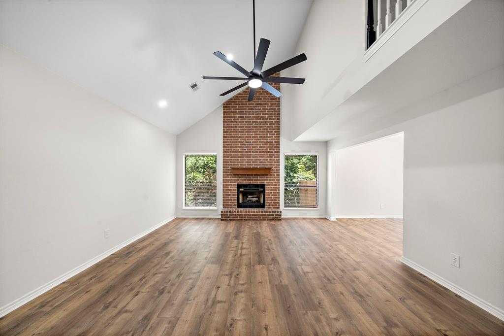 52 S High Oaks Circle, The Woodlands, Texas image 5