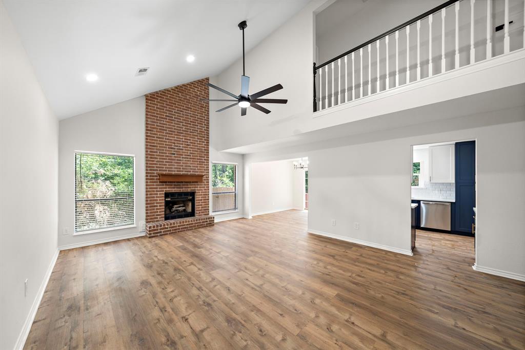 52 S High Oaks Circle, The Woodlands, Texas image 4