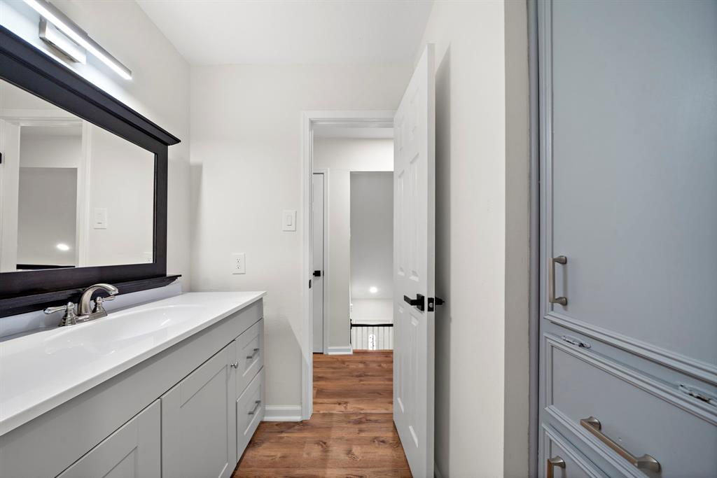 52 S High Oaks Circle, The Woodlands, Texas image 34