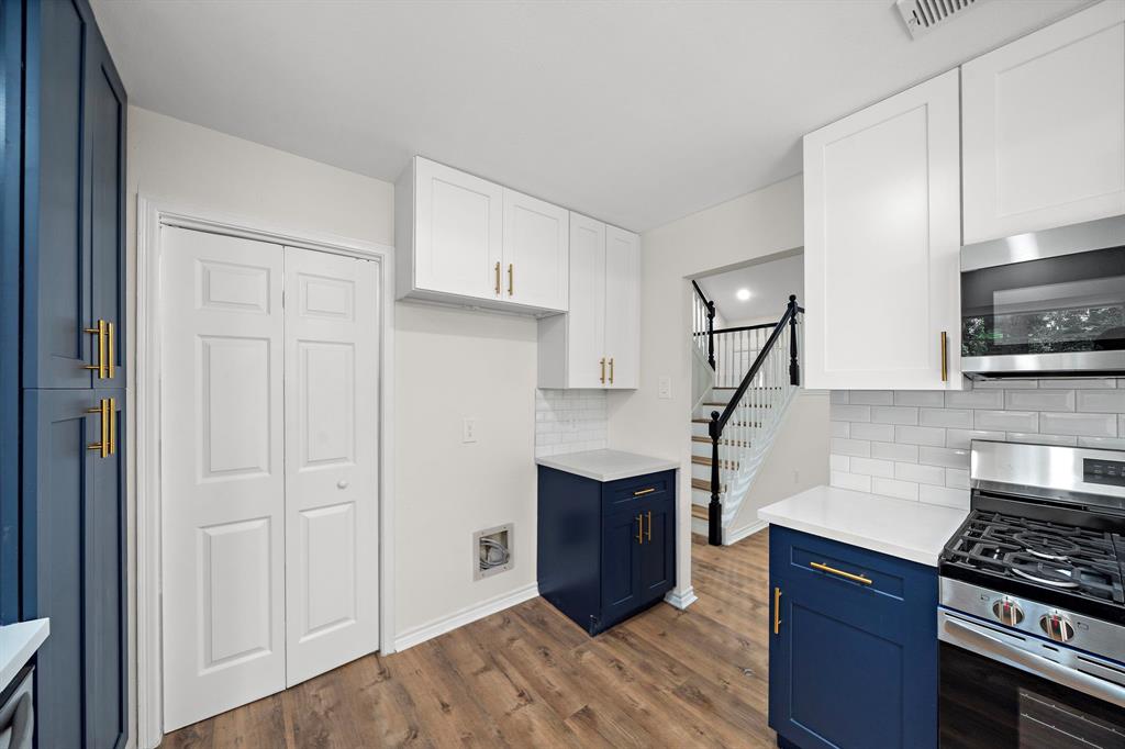 52 S High Oaks Circle, The Woodlands, Texas image 13