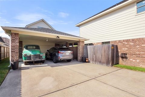 A home in League City