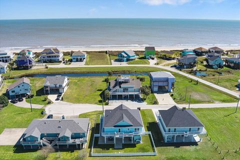 A home in Crystal Beach