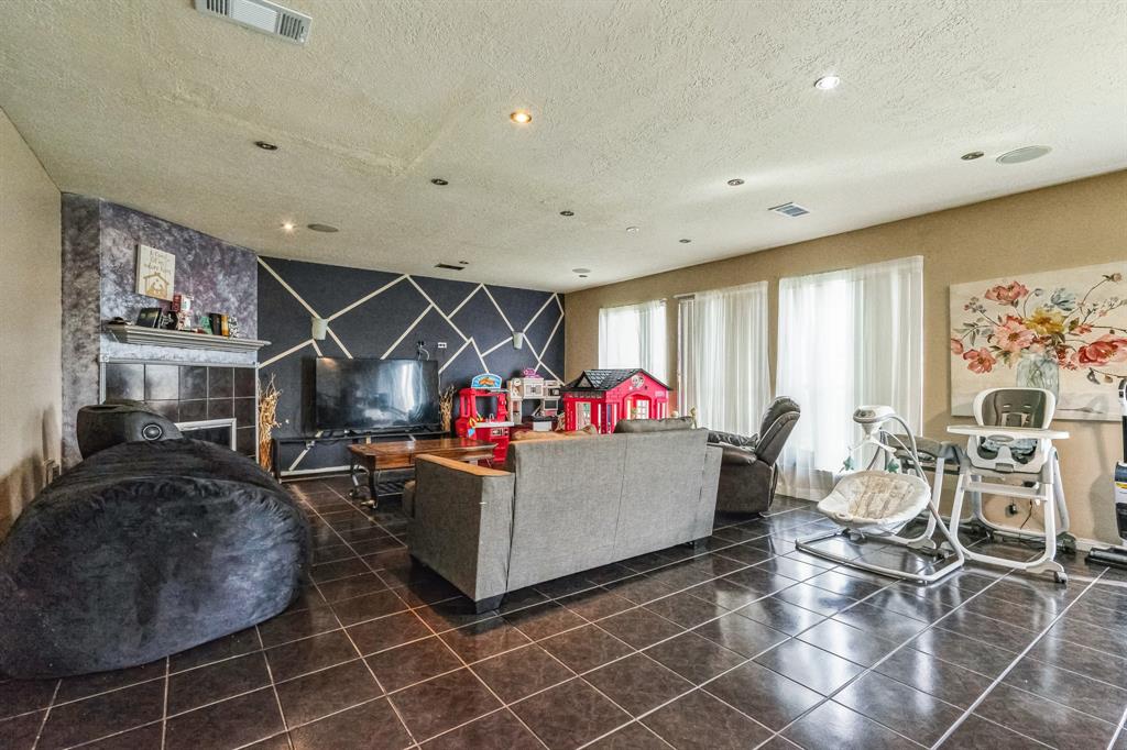 18006 Hobby Forest Lane, Humble, Texas image 14