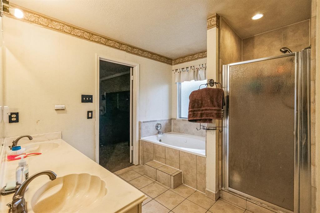 18006 Hobby Forest Lane, Humble, Texas image 24