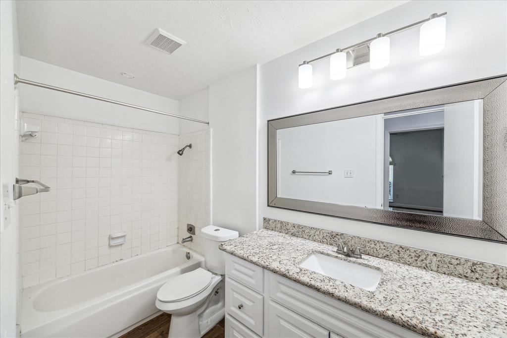 2158 Little Cedar Drive, Kingwood, Texas image 18