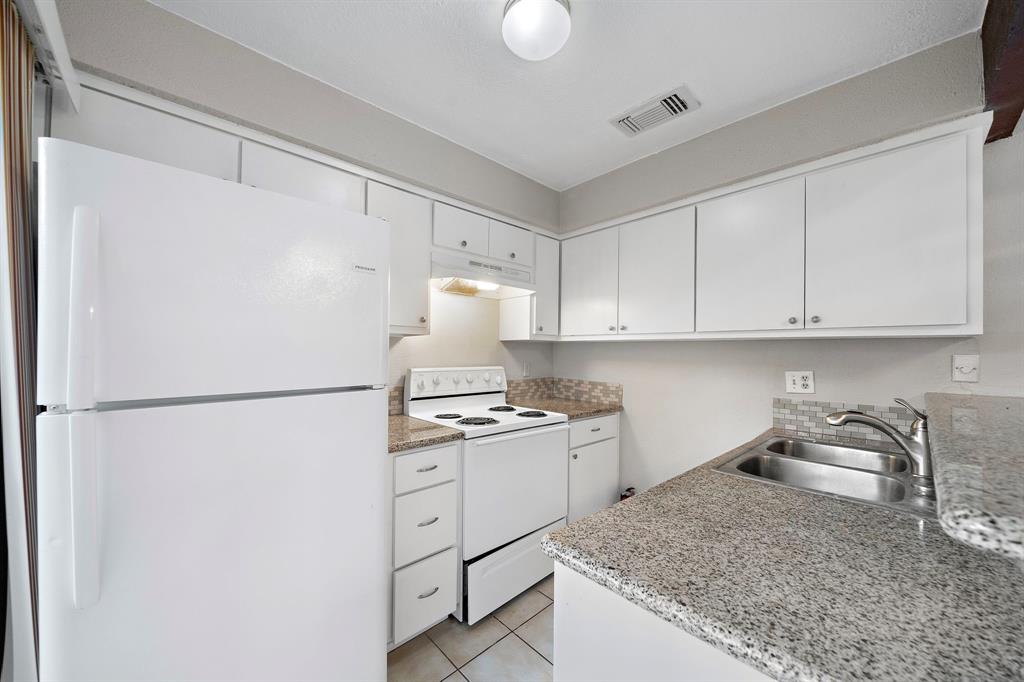 12980 Greenway Chase Court #2980, Houston, Texas image 5