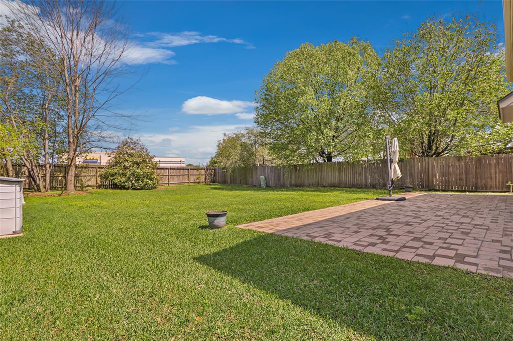 7311 Oak Walk Drive, Humble, Texas image 36