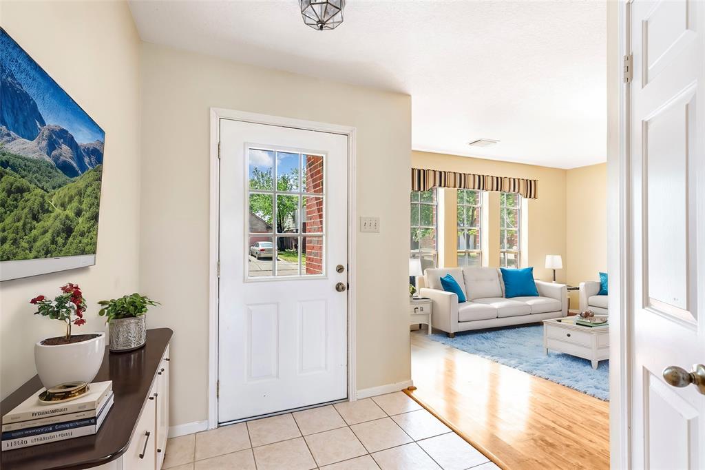 7311 Oak Walk Drive, Humble, Texas image 3
