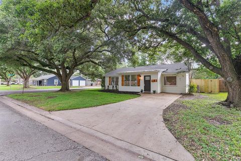 A home in Rosenberg