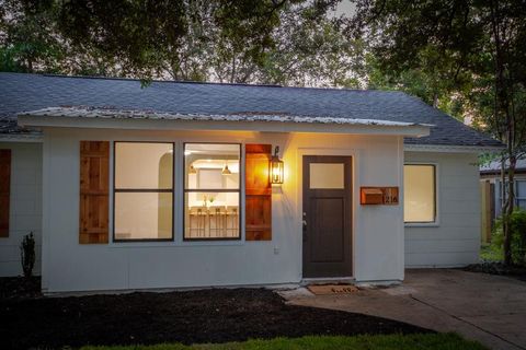 A home in Rosenberg