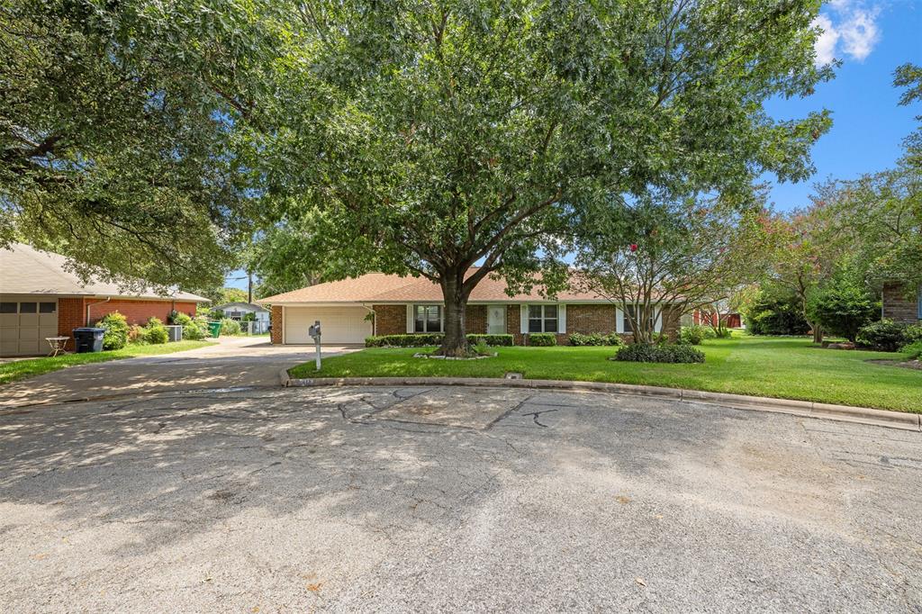 2113 Beazley Street, Brenham, Texas image 3