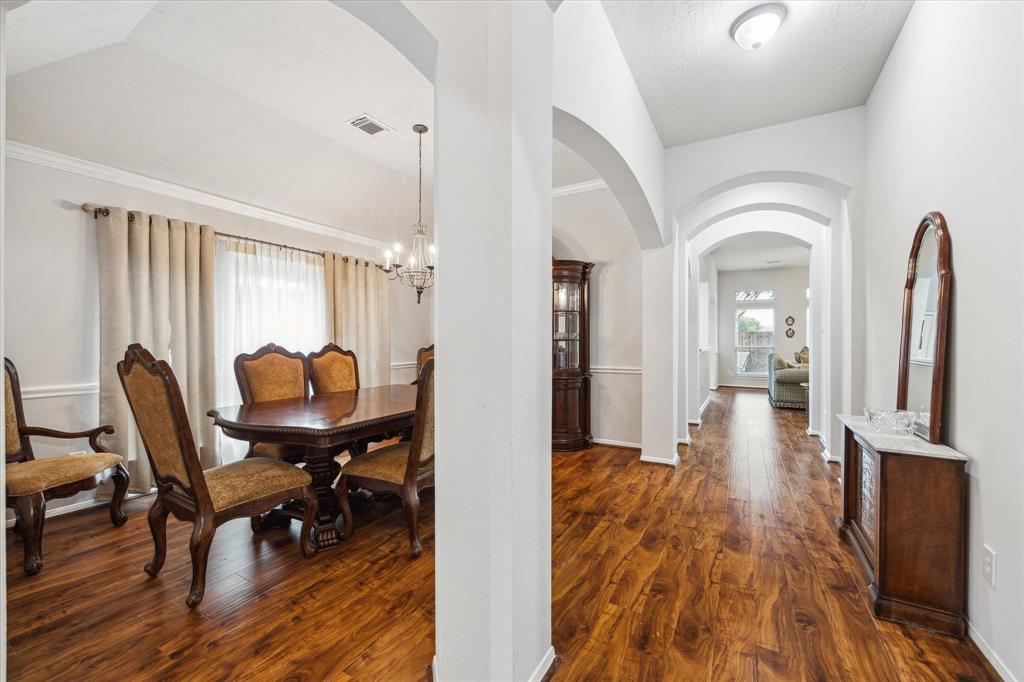 3906 Alpine Circle