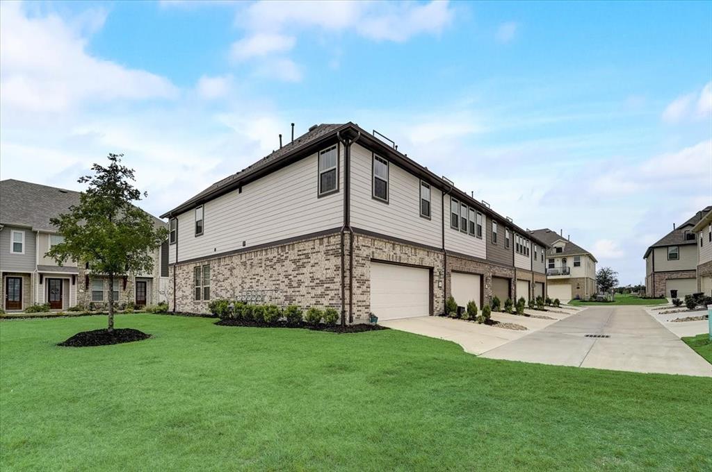 9438 Caddo Ridge Lane, Cypress, Texas image 23
