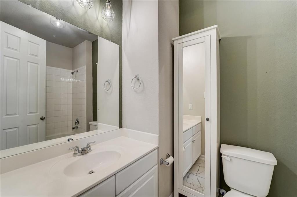 9438 Caddo Ridge Lane, Cypress, Texas image 17