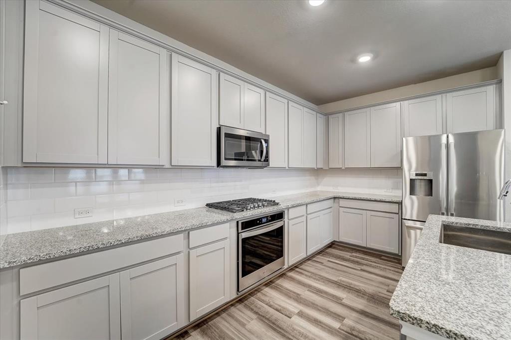 9438 Caddo Ridge Lane, Cypress, Texas image 9