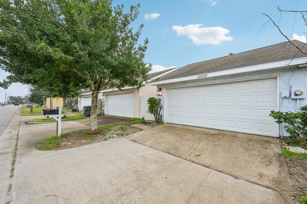 10105 Schaper Road, Galveston, Texas image 2