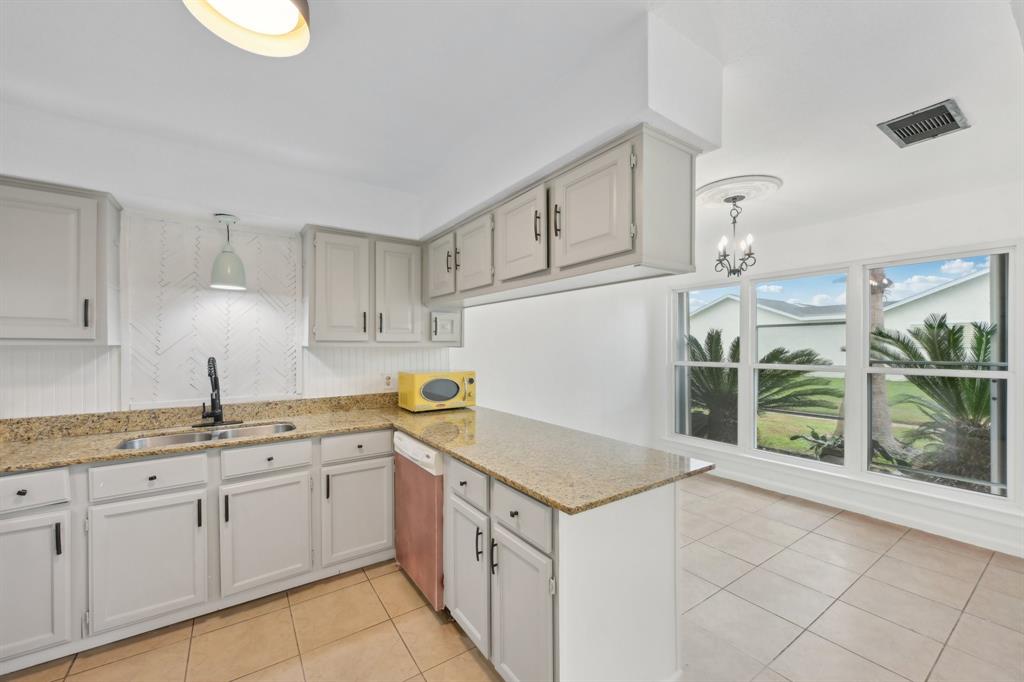 10105 Schaper Road, Galveston, Texas image 6