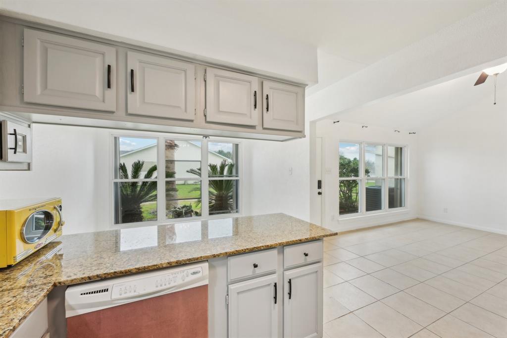 10105 Schaper Road, Galveston, Texas image 5