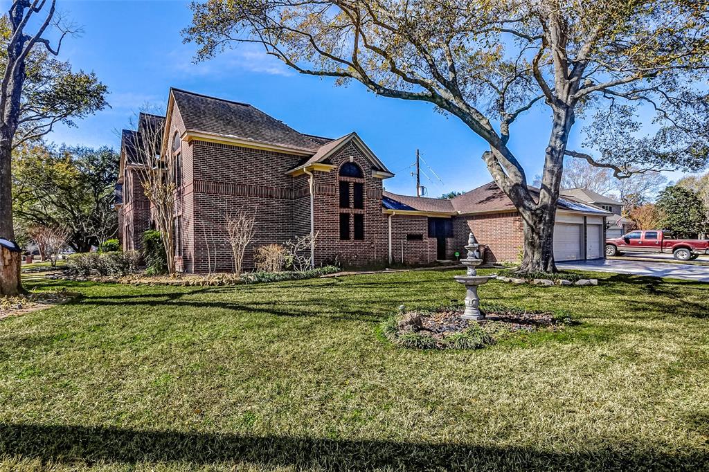 5802 Ashmere Lane