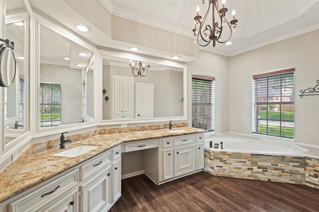 1810 Seven Maples Drive, Kingwood, Texas image 19