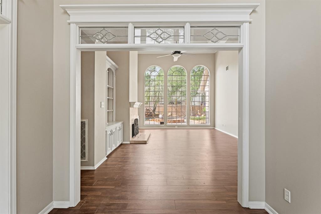1810 Seven Maples Drive, Kingwood, Texas image 2