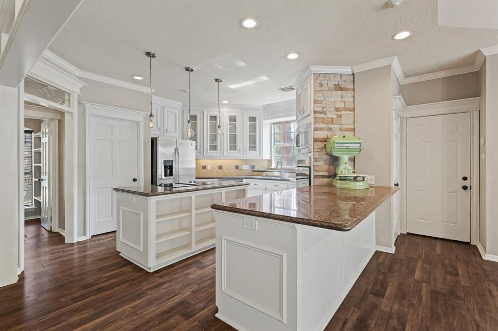 1810 Seven Maples Drive, Kingwood, Texas image 10