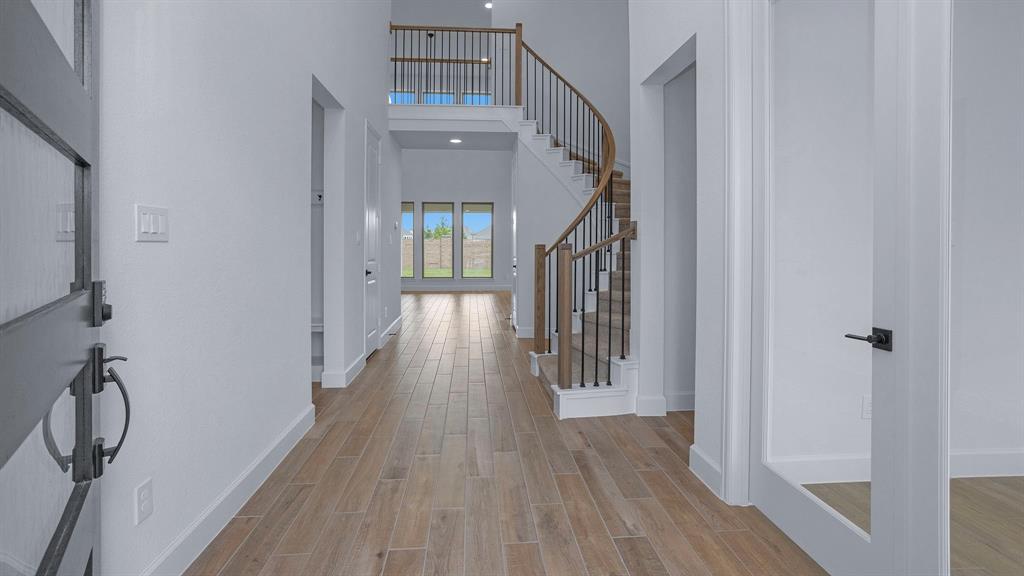 8806 Tenika Bay Lane