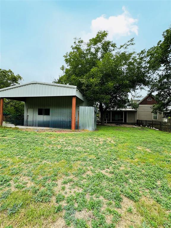 711 S Hackberry, Moulton, Texas image 31