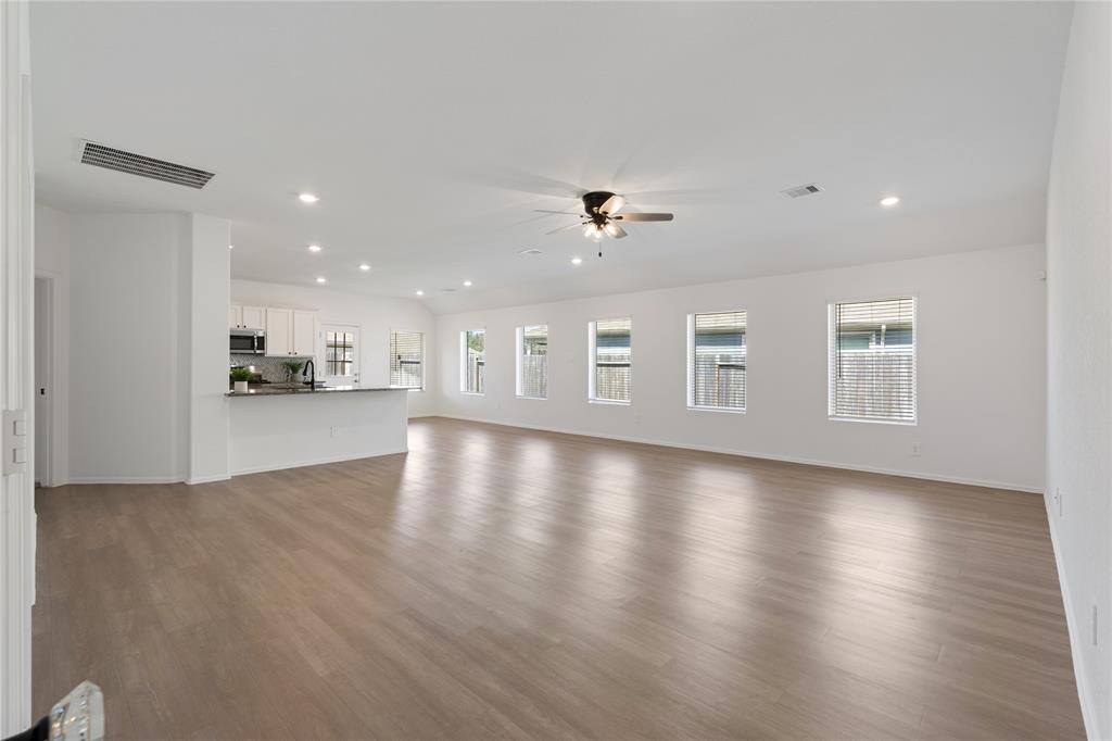 22103 Juniper Crossing Drive, New Caney, Texas image 9