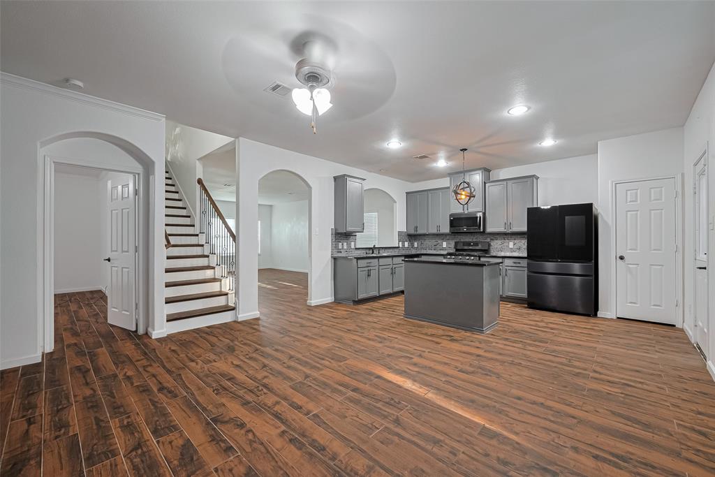 10118 Mariposa Stream Court, Houston, Texas image 11