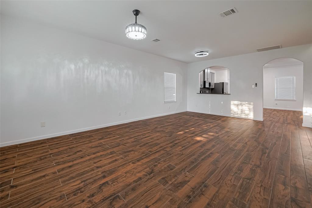 10118 Mariposa Stream Court, Houston, Texas image 6