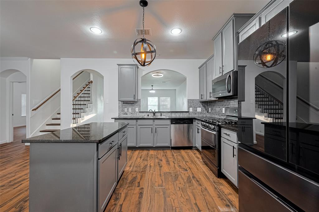 10118 Mariposa Stream Court, Houston, Texas image 16