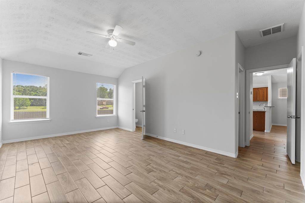 5041 Willow Point Drive, Conroe, Texas image 36