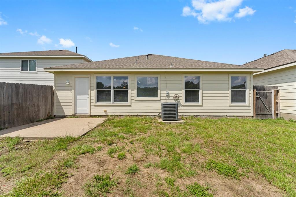 5041 Willow Point Drive, Conroe, Texas image 44