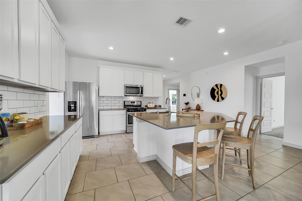 3330 Dagostino Creek Drive