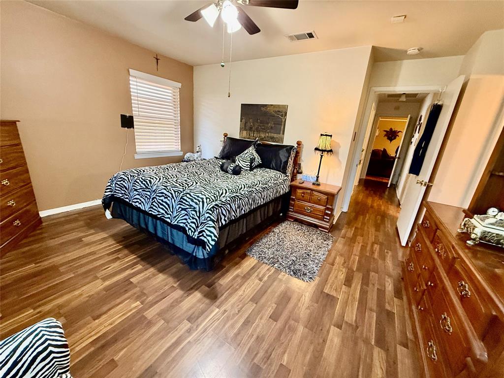 1310 Zapp Lane, Pasadena, Texas image 14