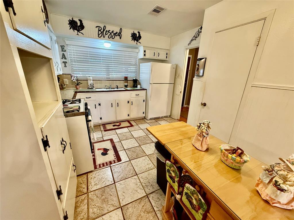 1310 Zapp Lane, Pasadena, Texas image 7