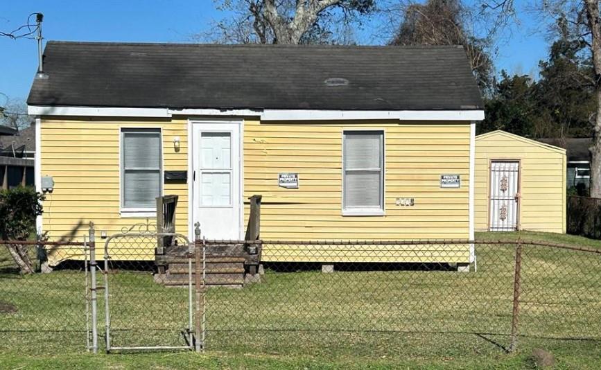 2013 Rosalee Street, La Marque, Texas image 1