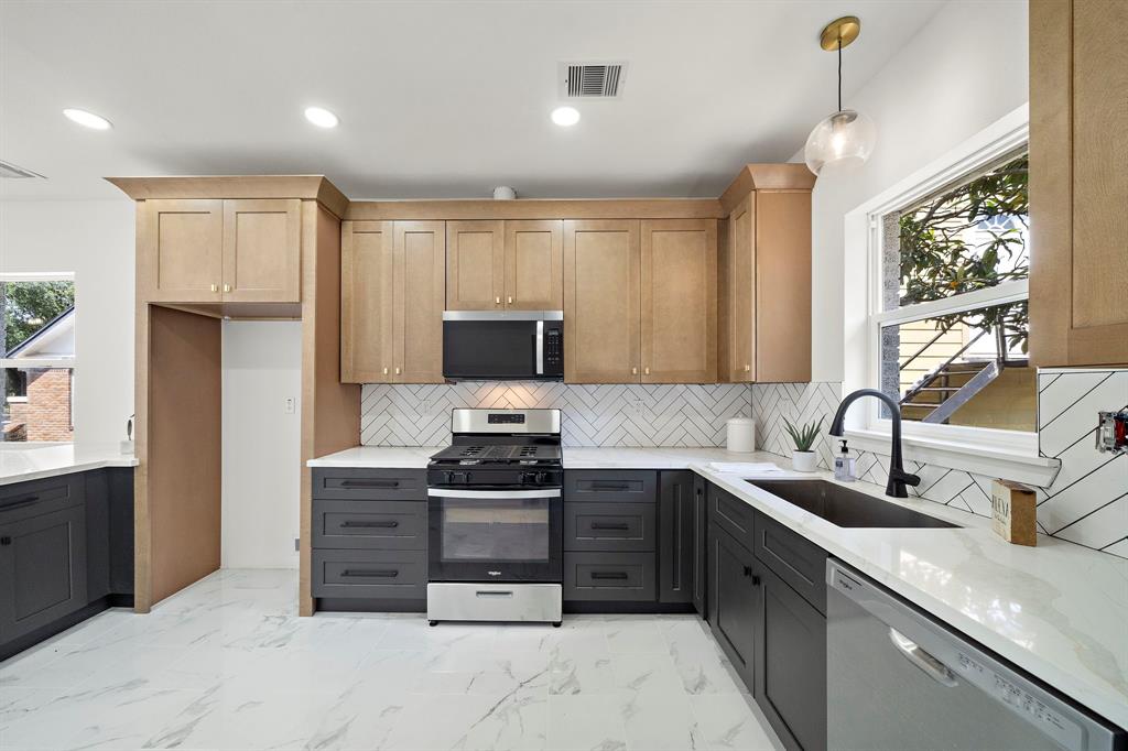 2811 Barbee Street, Houston, Texas image 14