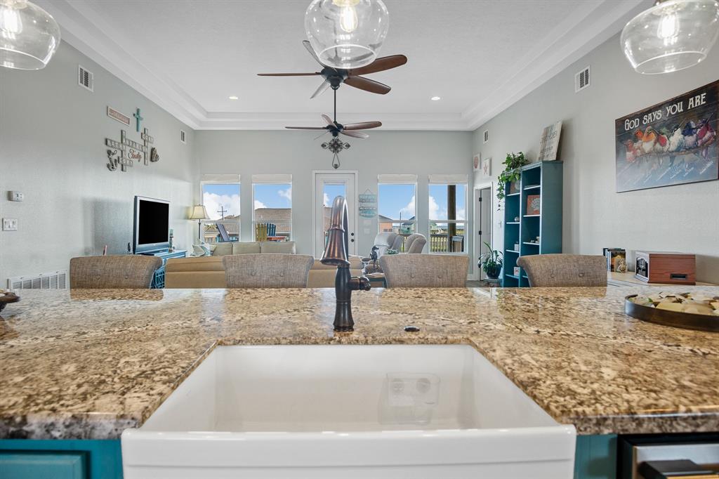 817 Boyt Road, Port Bolivar, Texas image 13