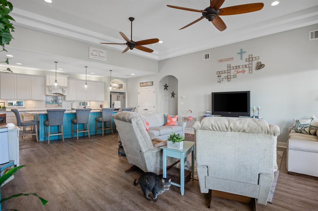 817 Boyt Road, Port Bolivar, Texas image 12
