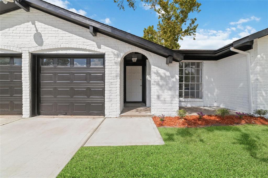 12018 Troulon Drive, Houston, Texas image 3