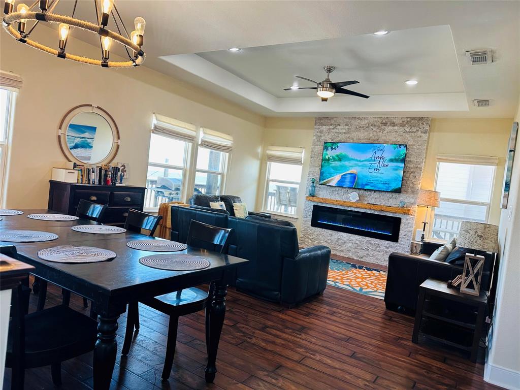 111 Yucca Avenue, Surfside Beach, Texas image 14