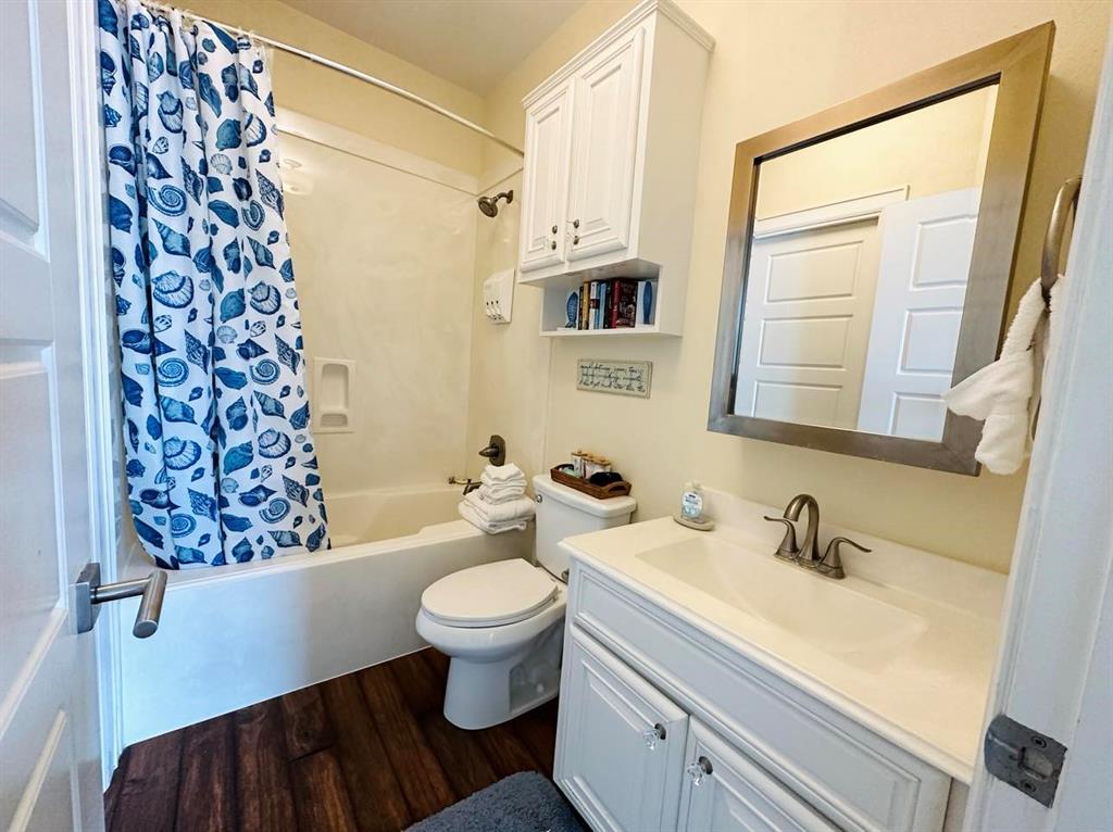 111 Yucca Avenue, Surfside Beach, Texas image 25