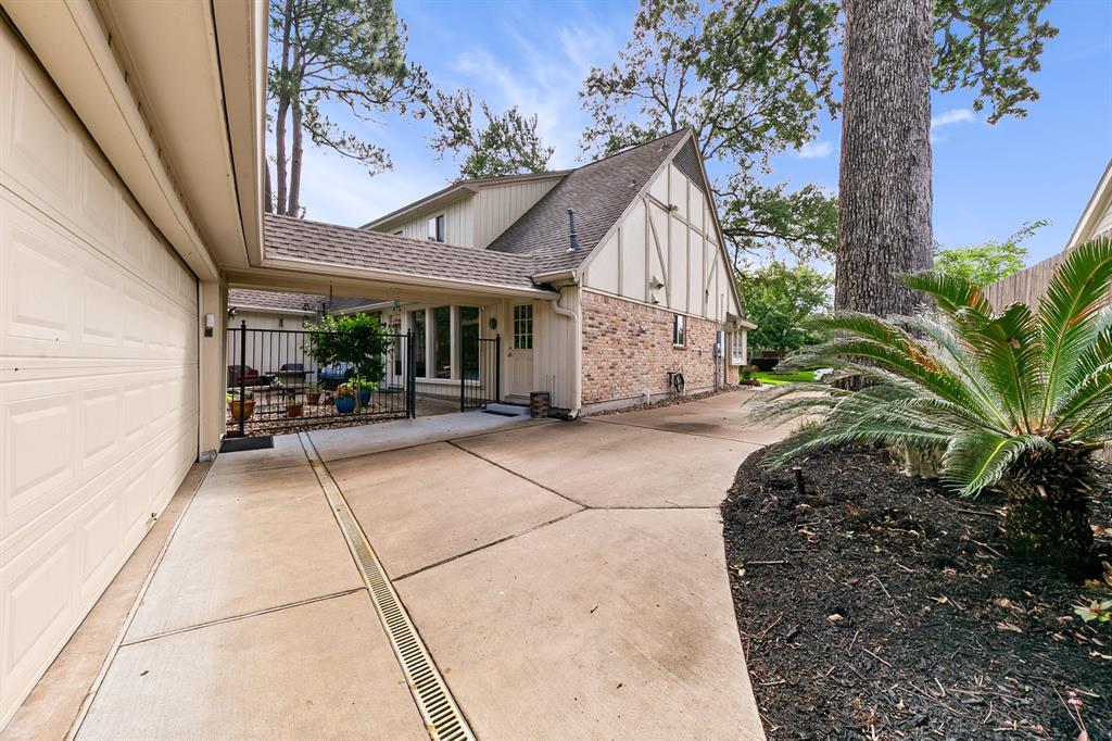 12322 Lanny Lane Lane, Houston, Texas image 5