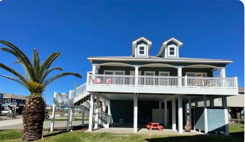 A home in Crystal Beach