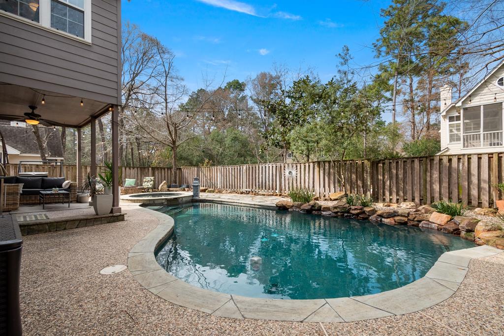 19 Glade Bank Place, The Woodlands, Texas image 36