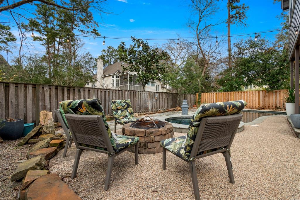 19 Glade Bank Place, The Woodlands, Texas image 33