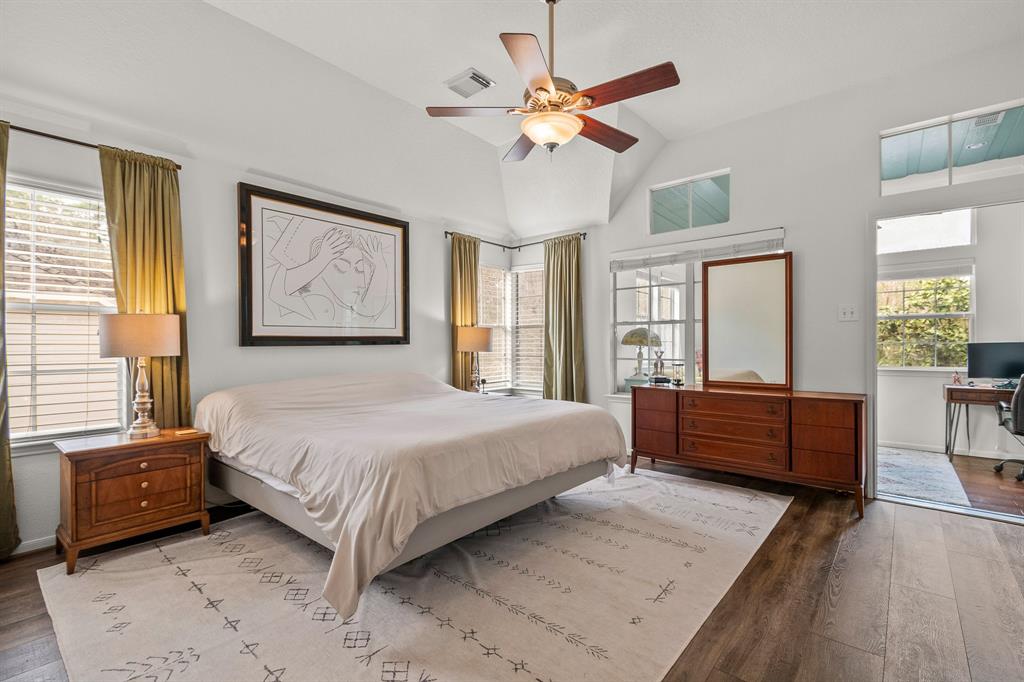 19 Glade Bank Place, The Woodlands, Texas image 18