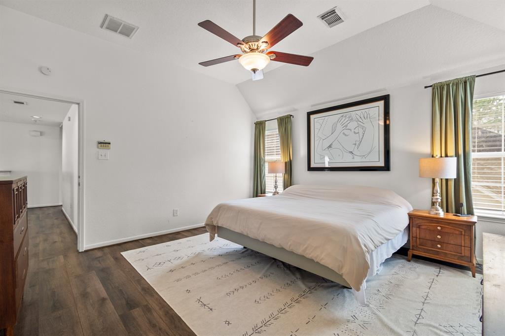 19 Glade Bank Place, The Woodlands, Texas image 16